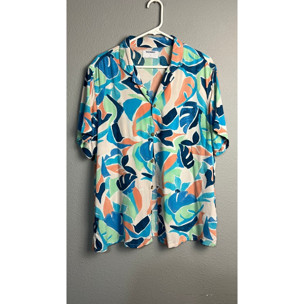 Old Navy Mens Short Sleeve Rayon Abstract Tropical Leaf Button Down Shirt Medium